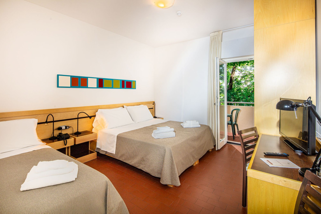 media.camera dependance 2000